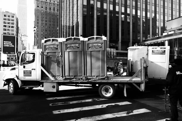 Best Portable toilet rental cost  in Hawthorn Woods, IL